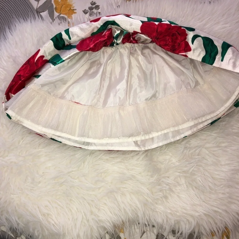 GYMBOREE White Red Flowers Print Party Skirt Sz 4